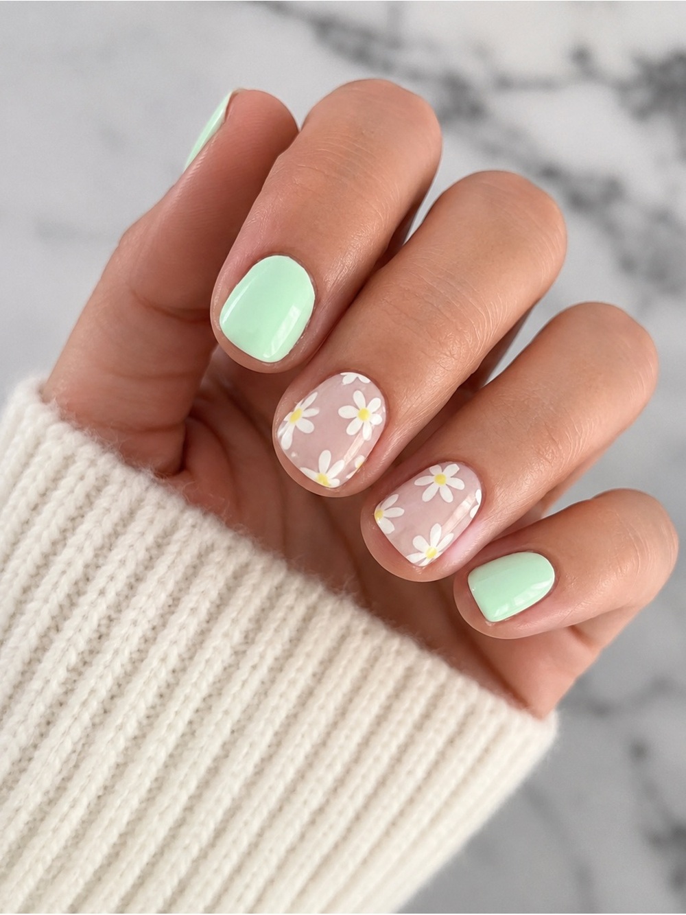 Mint Green Daisy Press On Nails